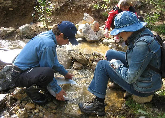 Loma-asunnot Paltto Elämysretket Lemmenjoki